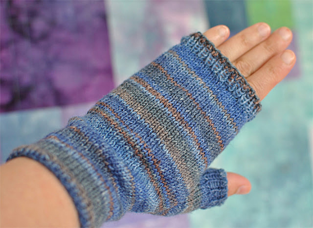 Fingerless Mittens Knitting Squirrel