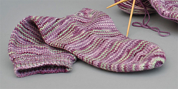 Sock Knitting: Toe Shaping for Knitted Socks 