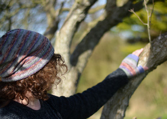 Opal Schafepate Hat & Fingerless Mitts