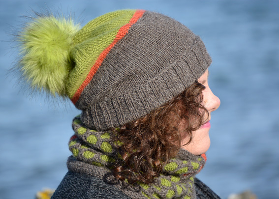 Buachaille Cochal Cowl & Colour Block Hat