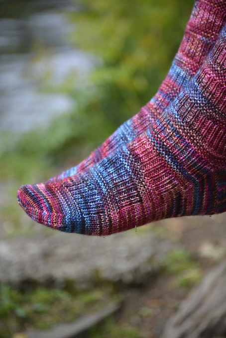 ePattern: Garter Rib Socks