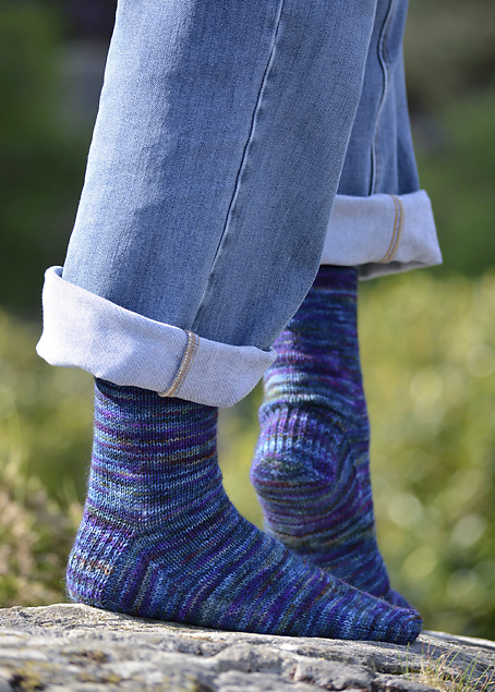 Dragonfly Hedgehog Fibres Socks