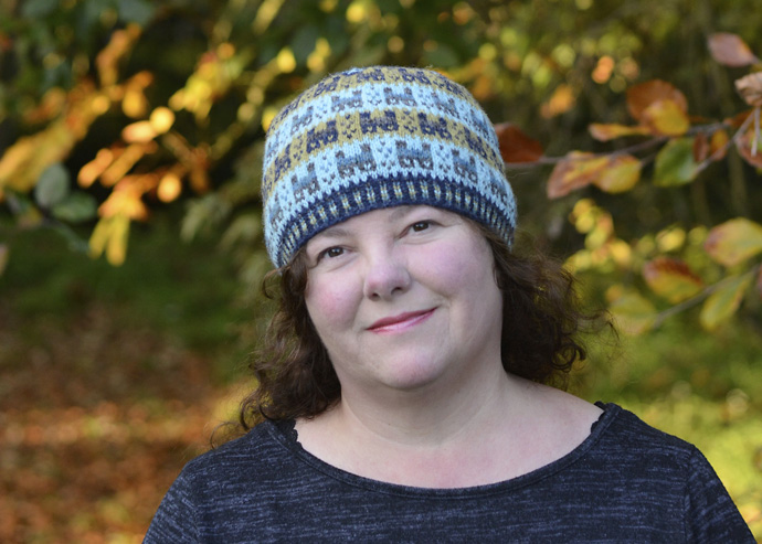 Crofthoose Hat & Fingerless Gloves